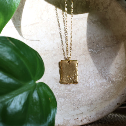 Distressed Pendant Necklace