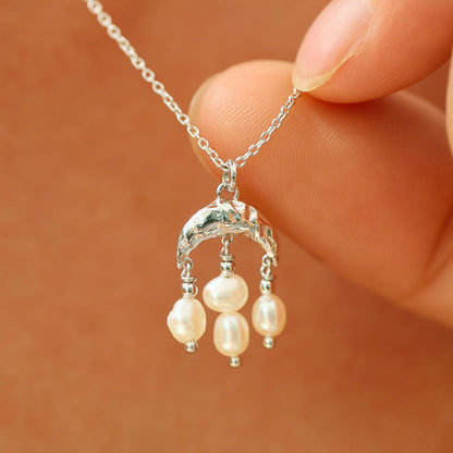 Luna Necklace