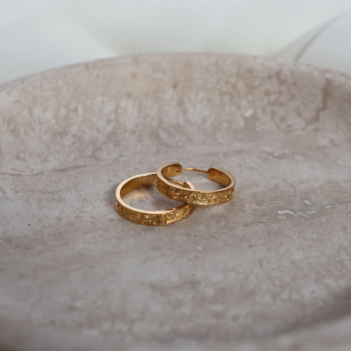 Embossed Vine Earring