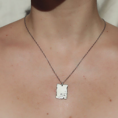 Distressed Pendant Necklace