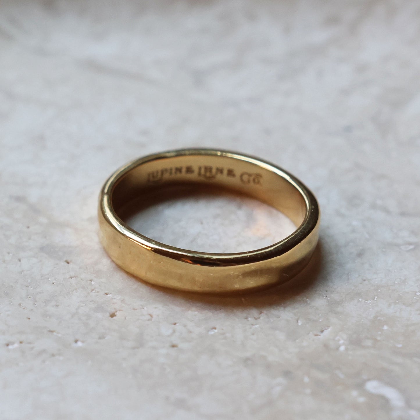 Light Wave Ring